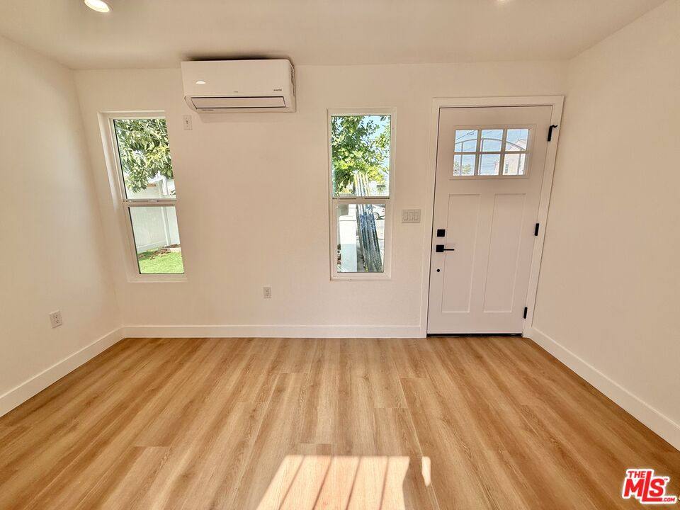 Apartment for rent at 3900 2nd Ave #2312, Los Angeles, CA 90008