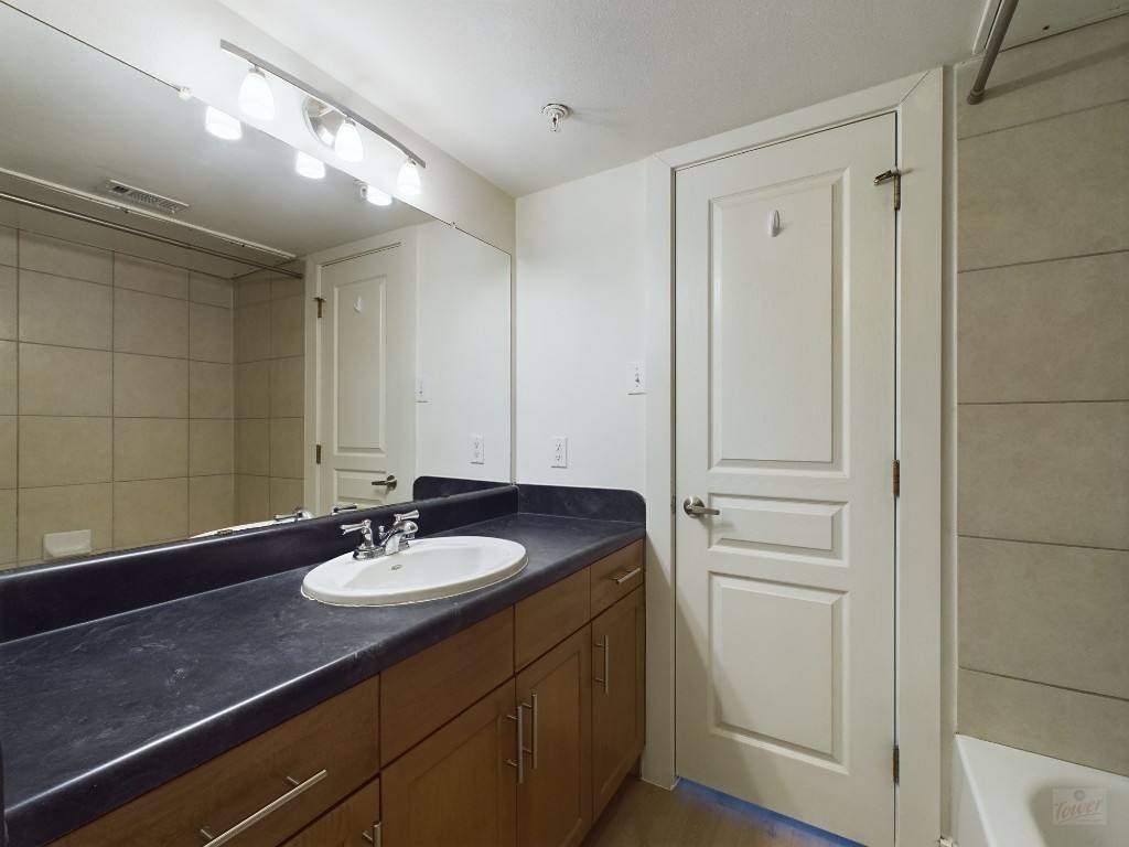 Townhouse for rent at 711 W 32nd St #143, Austin, TX 78705