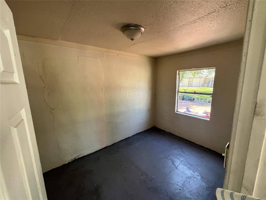 Apartment for rent at 131 B St #131-1, Lake Wales, FL 33853