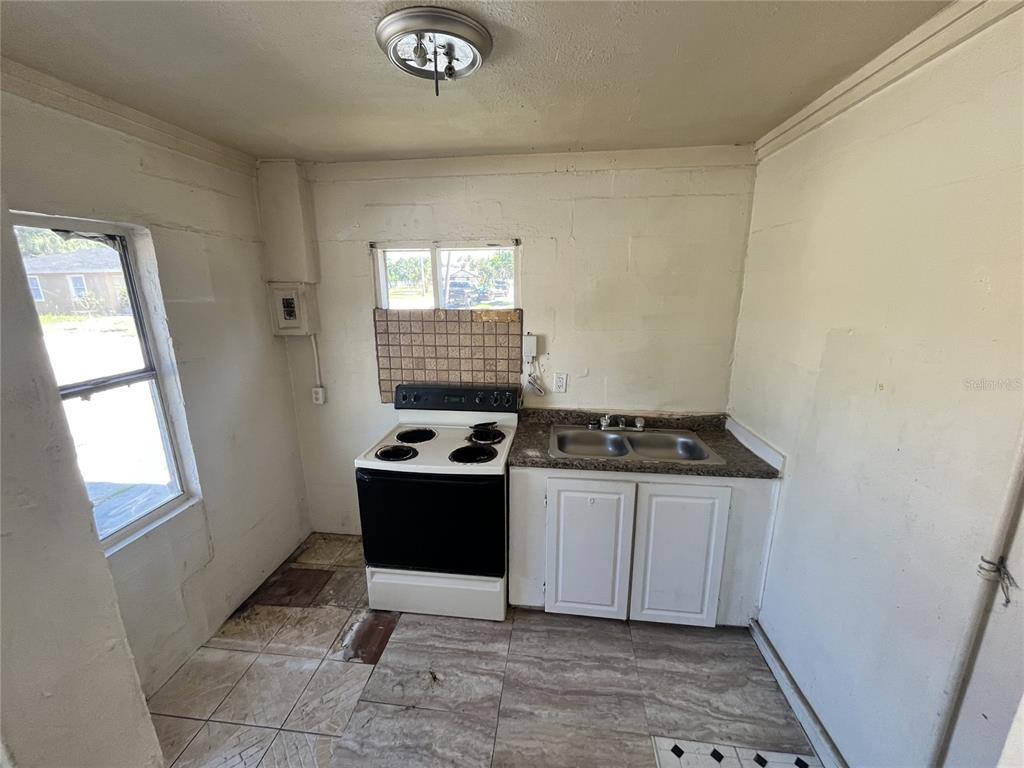 Apartment for rent at 131 B St #131-1, Lake Wales, FL 33853