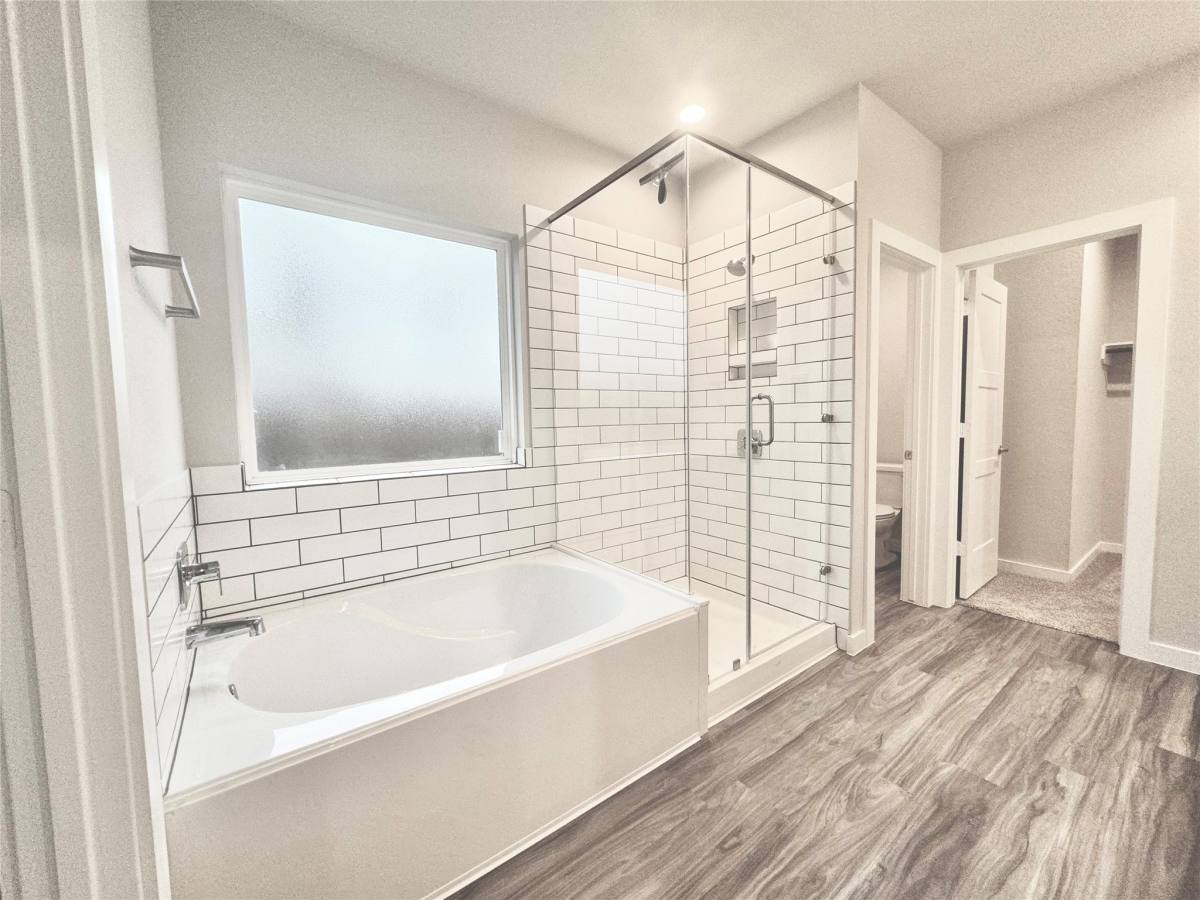 Apartment for rent at 14273 Lake Lodge Dr, Conroe, TX 77384
