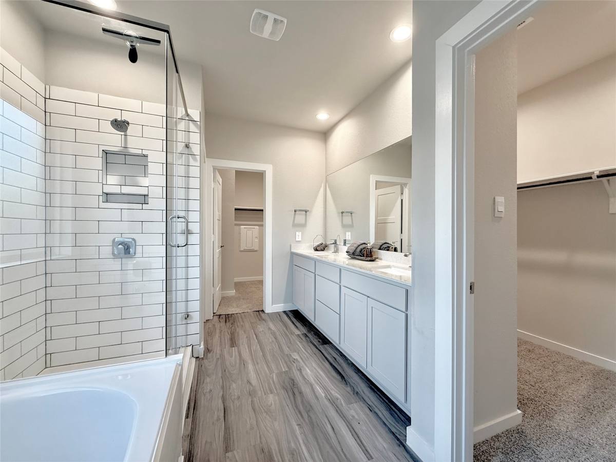 Apartment for rent at 14273 Lake Lodge Dr, Conroe, TX 77384