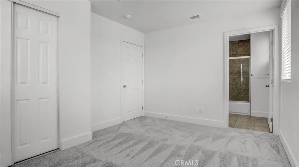 Apartment for rent at 330 E 101st St #330, Los Angeles, CA 90003