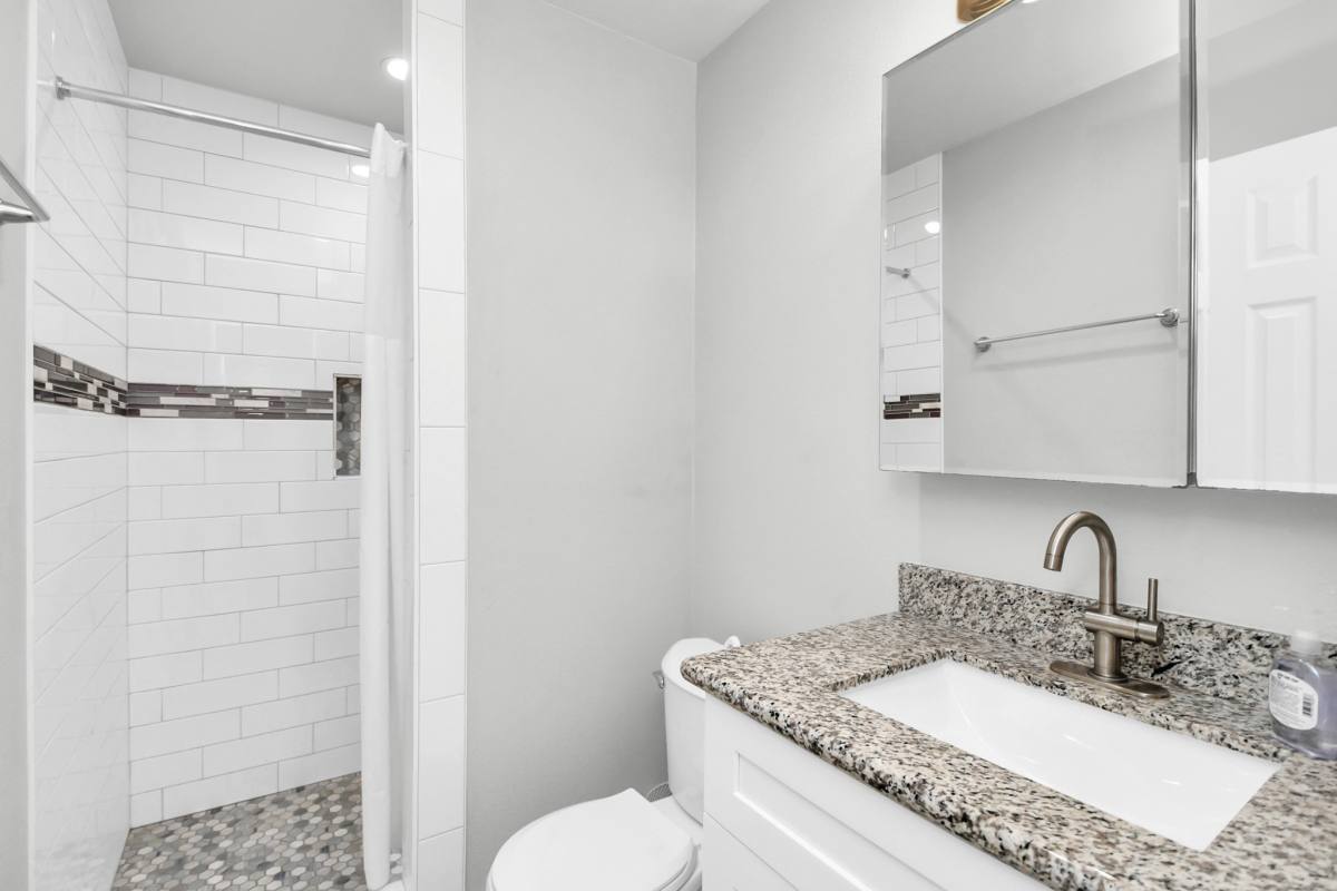 Apartment for rent at 5435 Pardee St #20, Houston, TX 77026