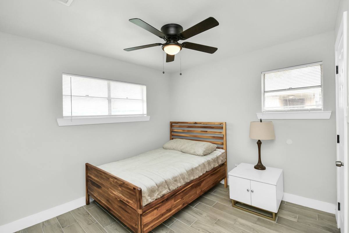 Apartment for rent at 5435 Pardee St #20, Houston, TX 77026