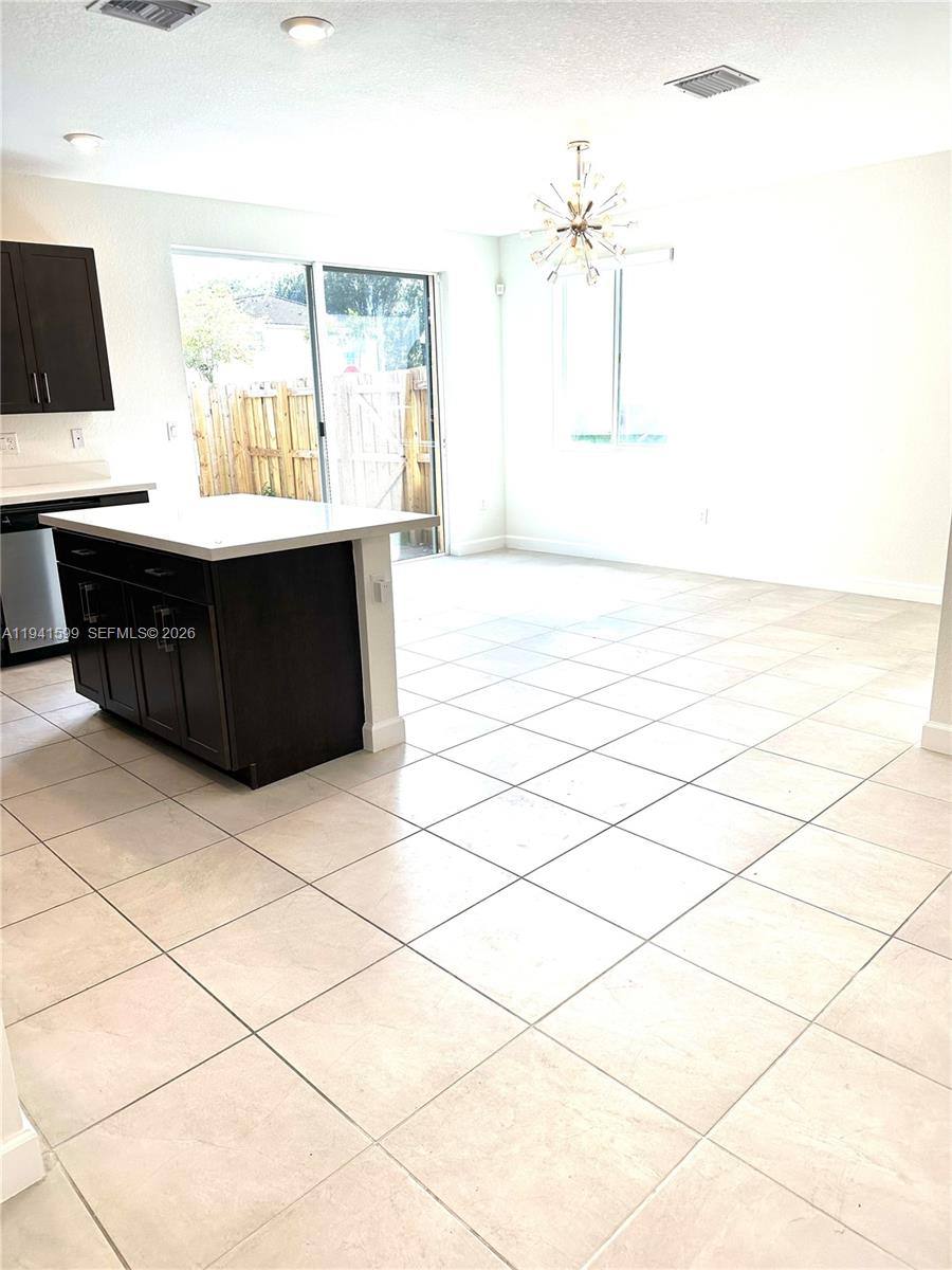 Townhouse for rent at 2418 SE 10th St, Homestead, FL 33035