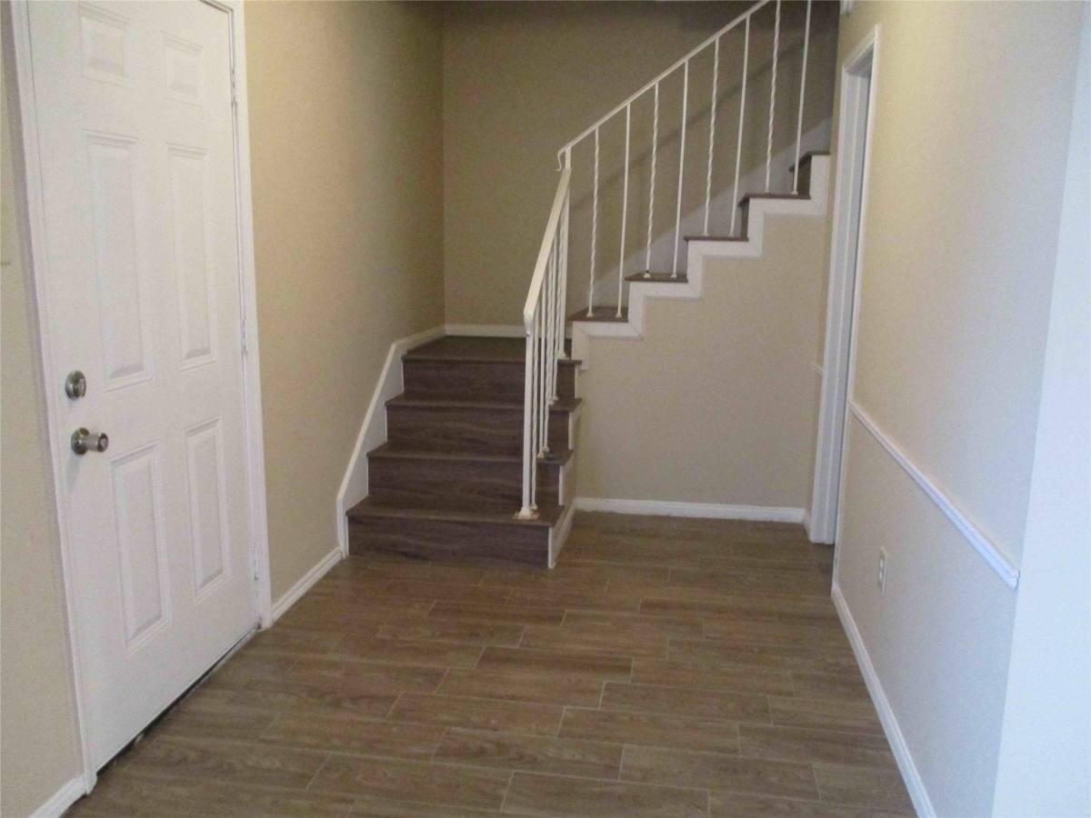 Townhouse for rent at 5506 Deep Forest Dr, Houston, TX 77092