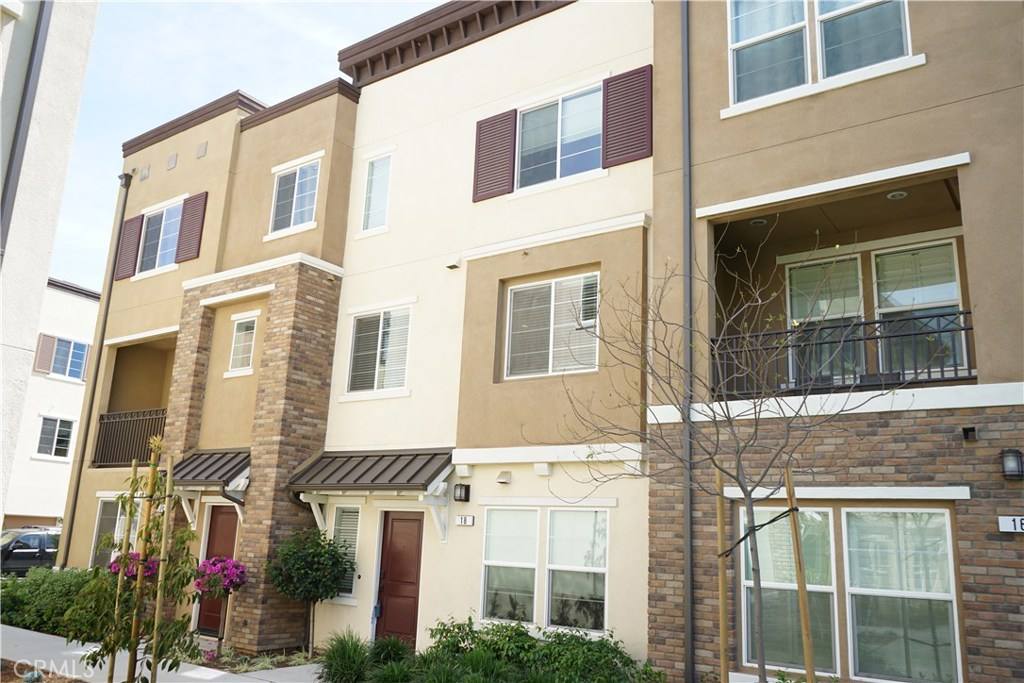 Townhouse for rent at 18 Larry Beard Dr #18, South El Monte, CA 91733