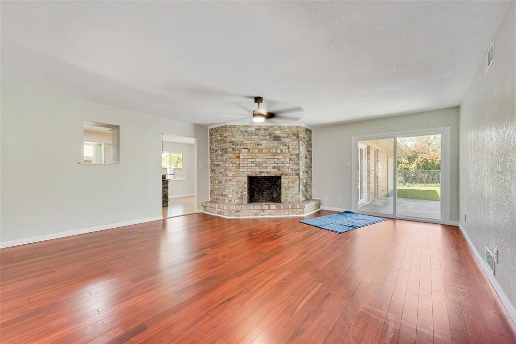 Apartment for rent at 219 Hillcrest Dr #219, Sanger, TX 76266
