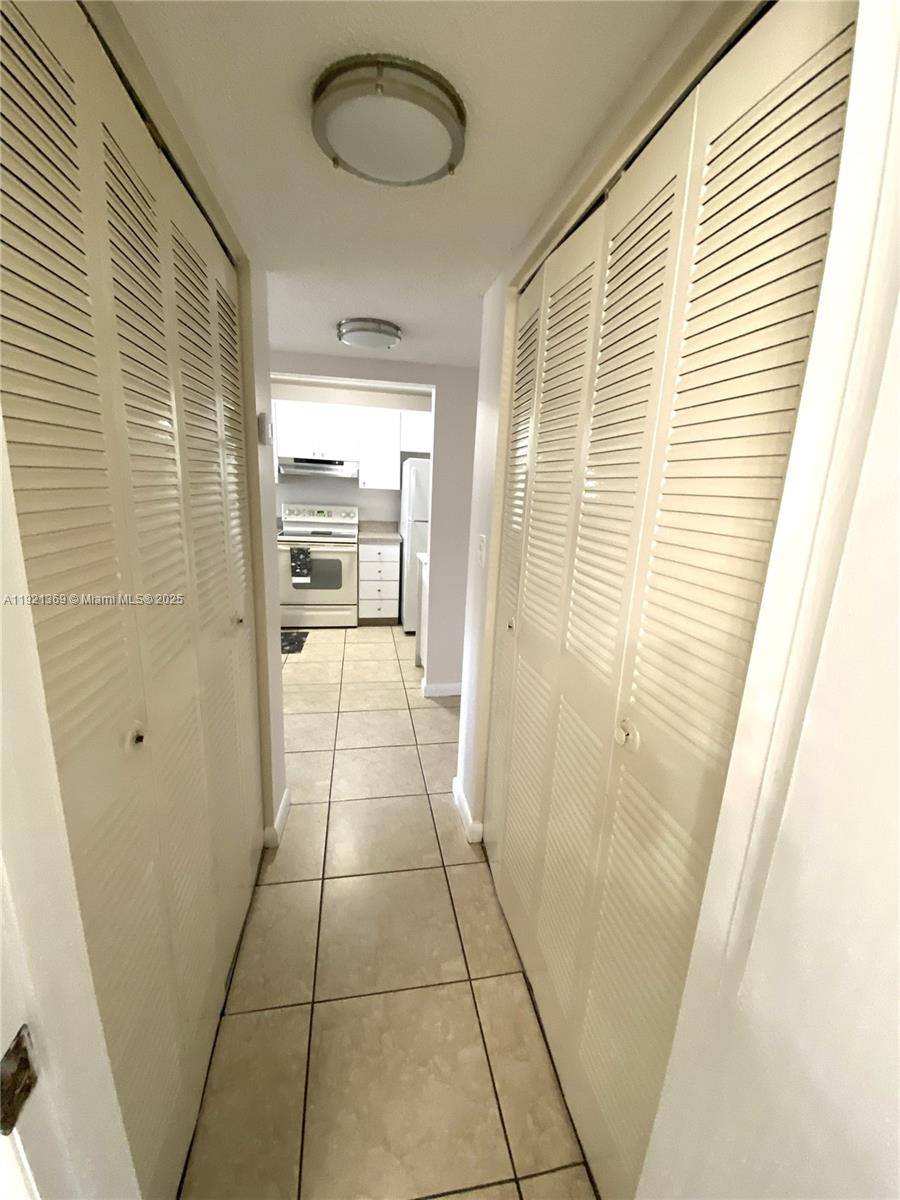 Apartment for rent at 16465 NE 22nd Ave #513, North Miami Beach, FL 33160