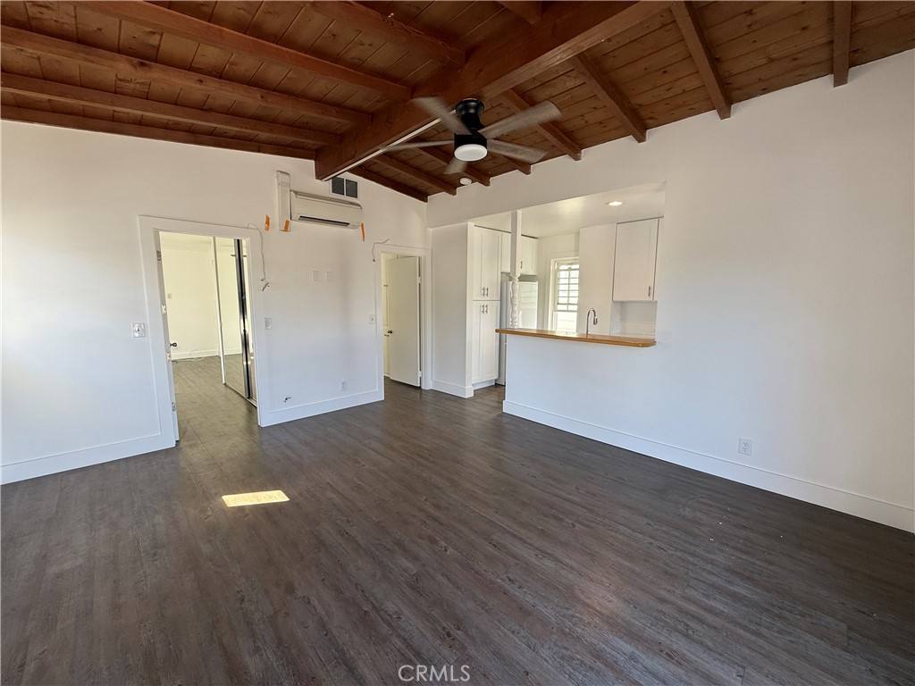 Apartment for rent at 307 Anade Ave #307, Newport Beach, CA 92661
