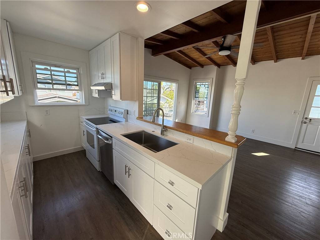 Apartment for rent at 307 Anade Ave #307, Newport Beach, CA 92661