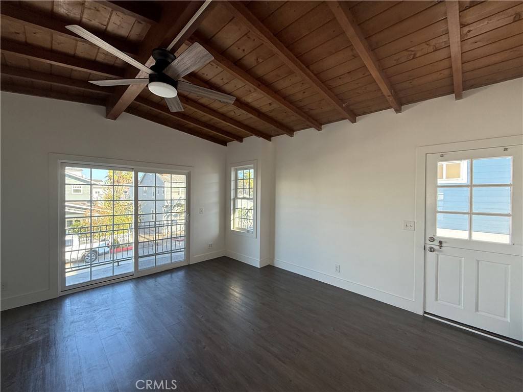 Apartment for rent at 307 Anade Ave #307, Newport Beach, CA 92661