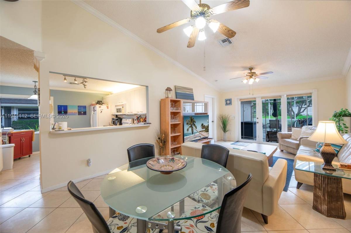 Townhouse for rent at 1248 W Lakes Dr, Pompano Beach, FL 33064