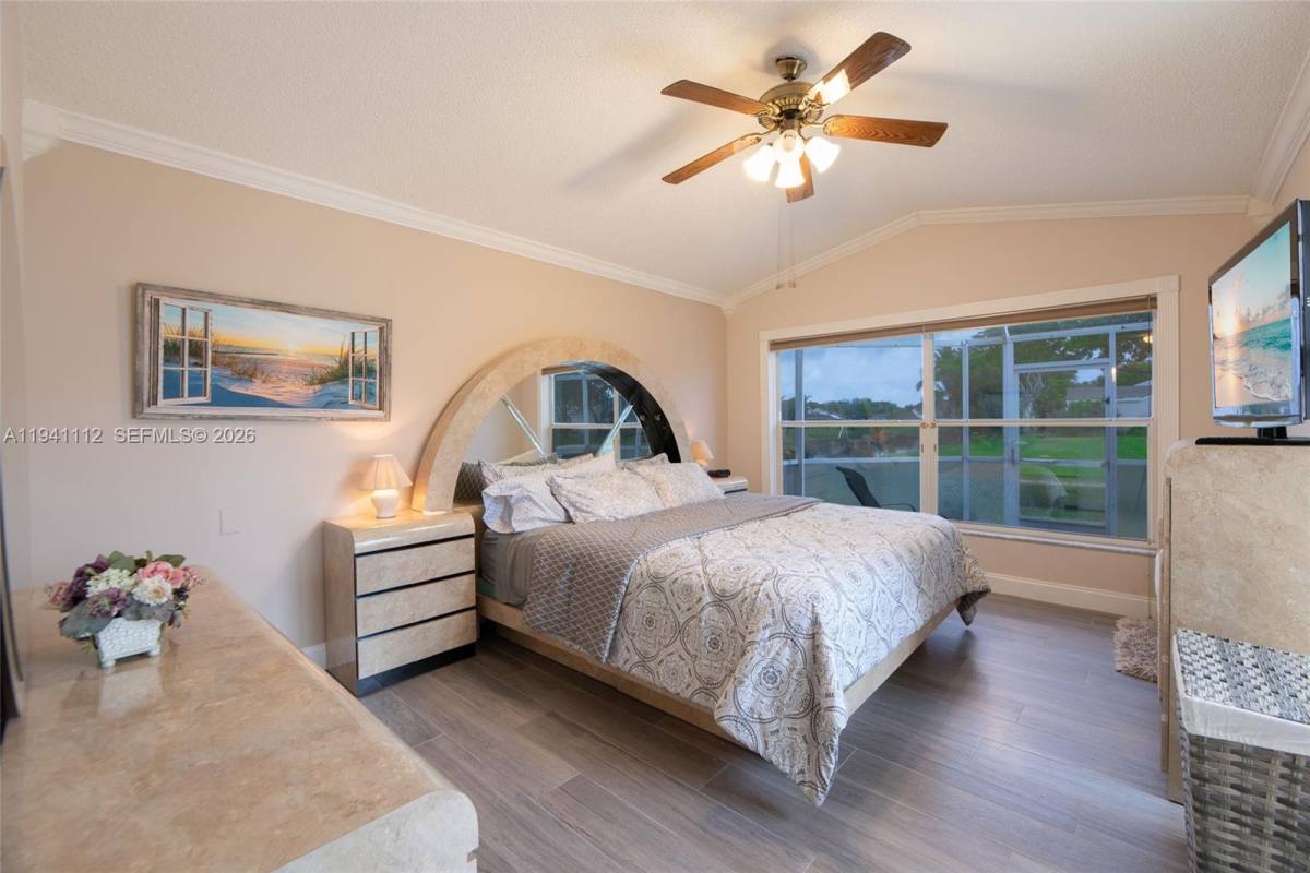 Townhouse for rent at 1248 W Lakes Dr, Pompano Beach, FL 33064