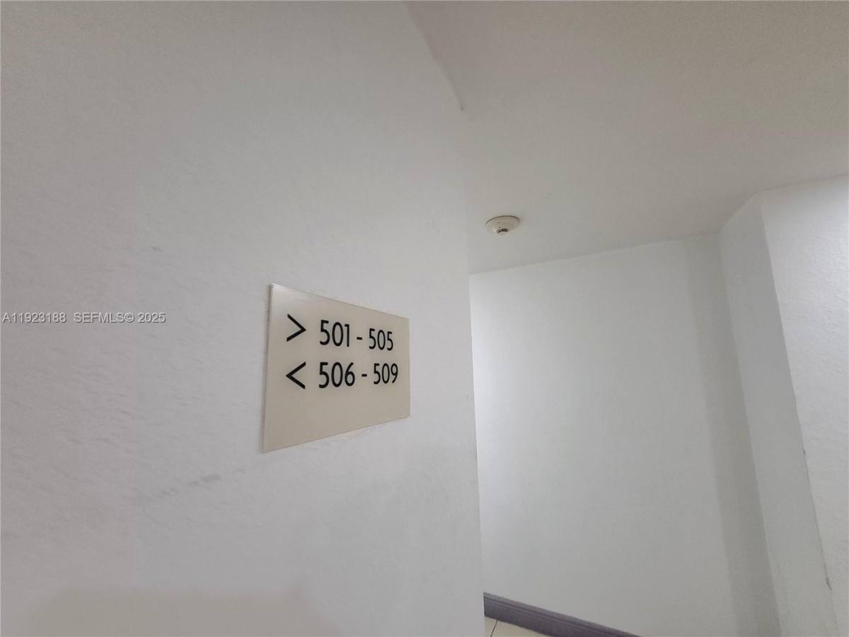 Apartment for rent at 120 SW 8th Ave #802, Miami, FL 33130