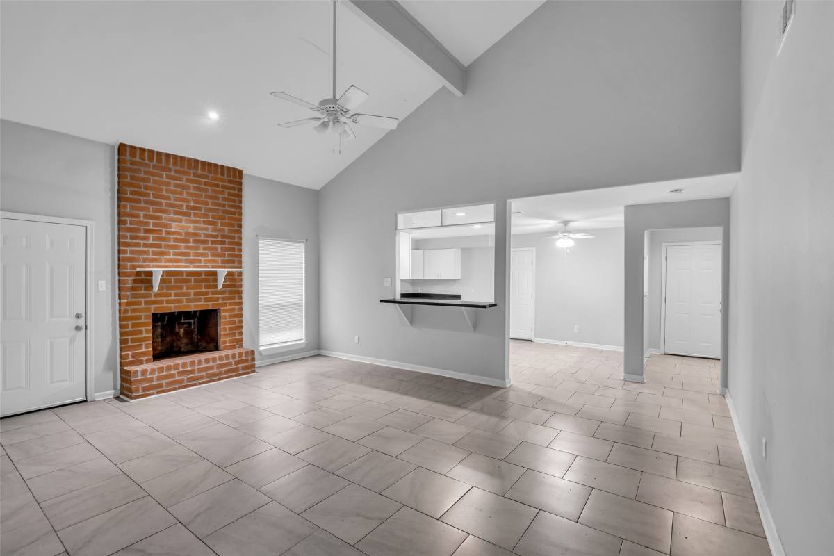 Apartment for rent at 4407 Hickory Grove Dr, Houston, TX 77084