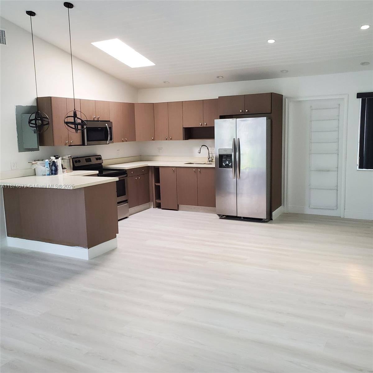Apartment for rent at 326 NE 118th St #326-1, Miami, FL 33161