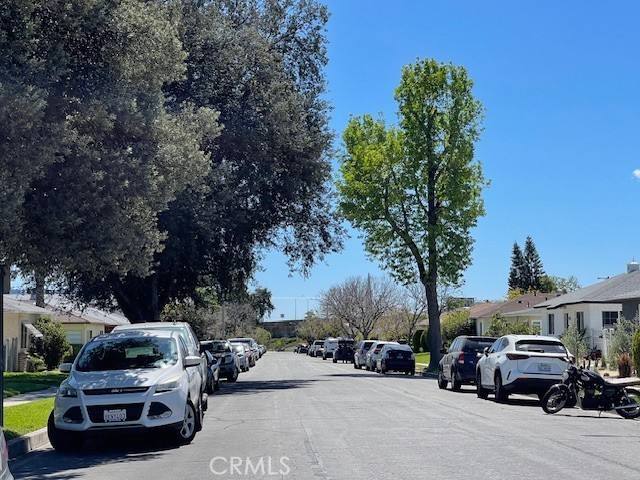 Apartment for rent at 2542 N Brighton St, Burbank, CA 91504