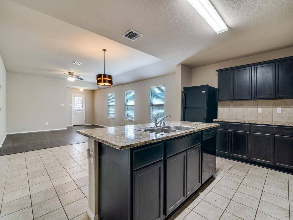 Apartment for rent at 2302 Tombstone Rd, Forney, TX 75126