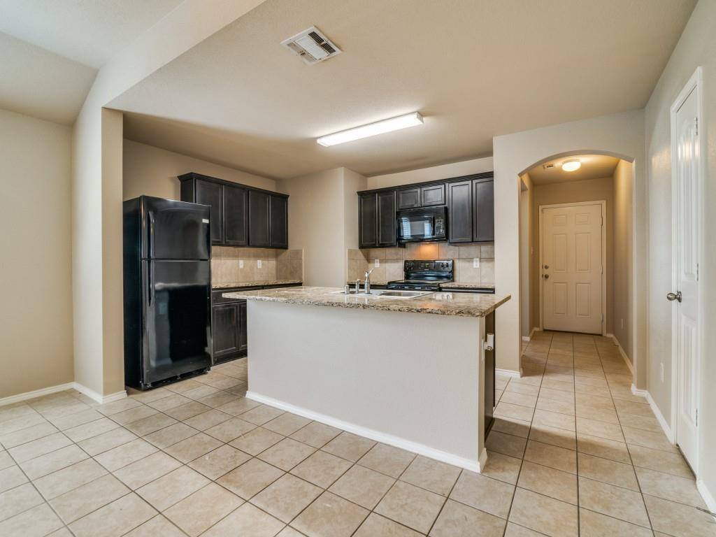 Apartment for rent at 2302 Tombstone Rd, Forney, TX 75126