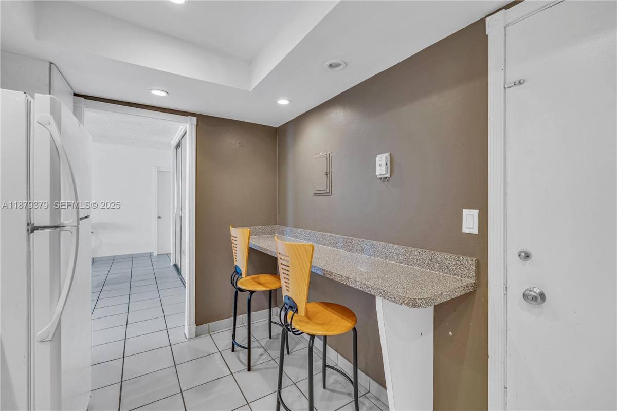 Condo for rent at 5005 Collins Ave #616, Miami Beach, FL 33140