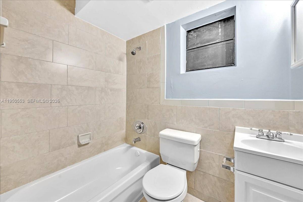 Apartment for rent at 365 NW 8th St #309, Miami, FL 33136