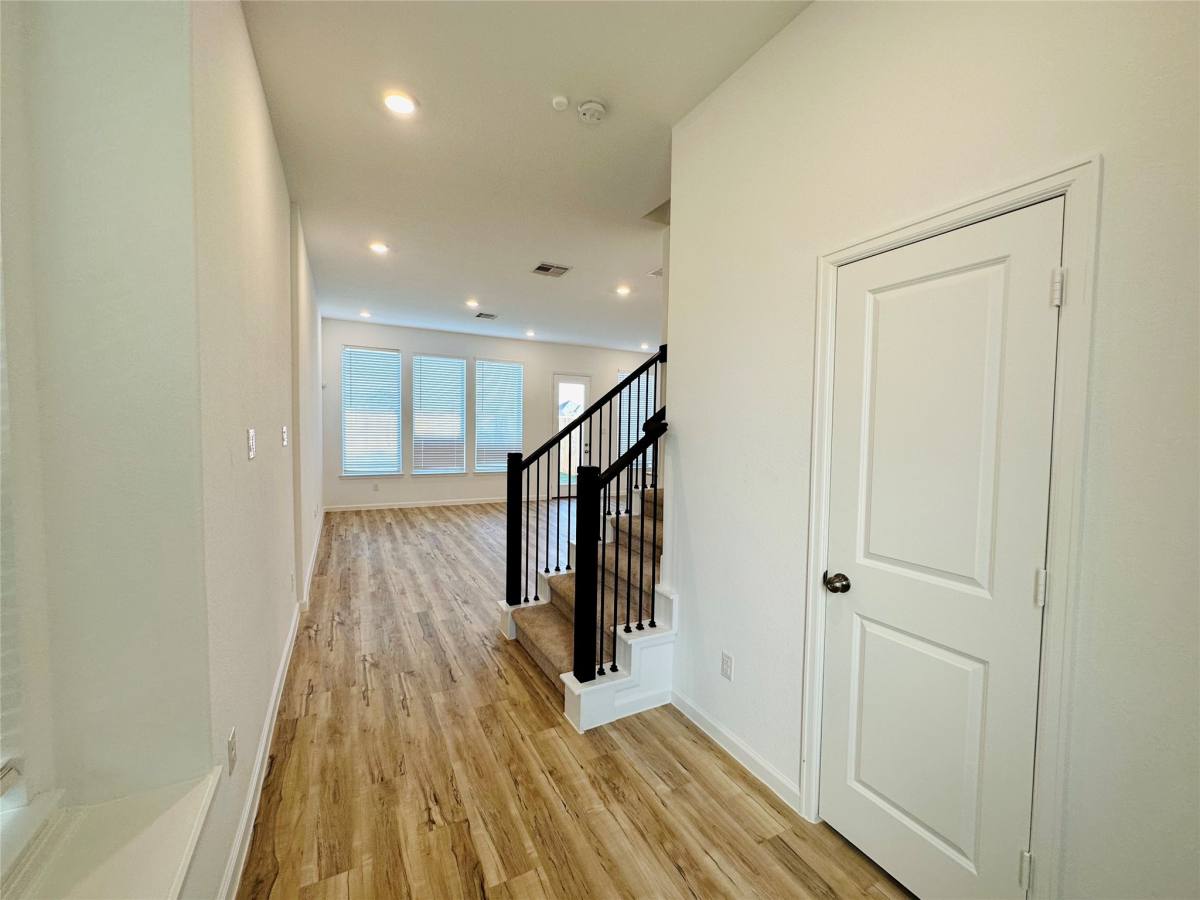 Apartment for rent at 4143 Champlain Way, Rosharon, TX 77583