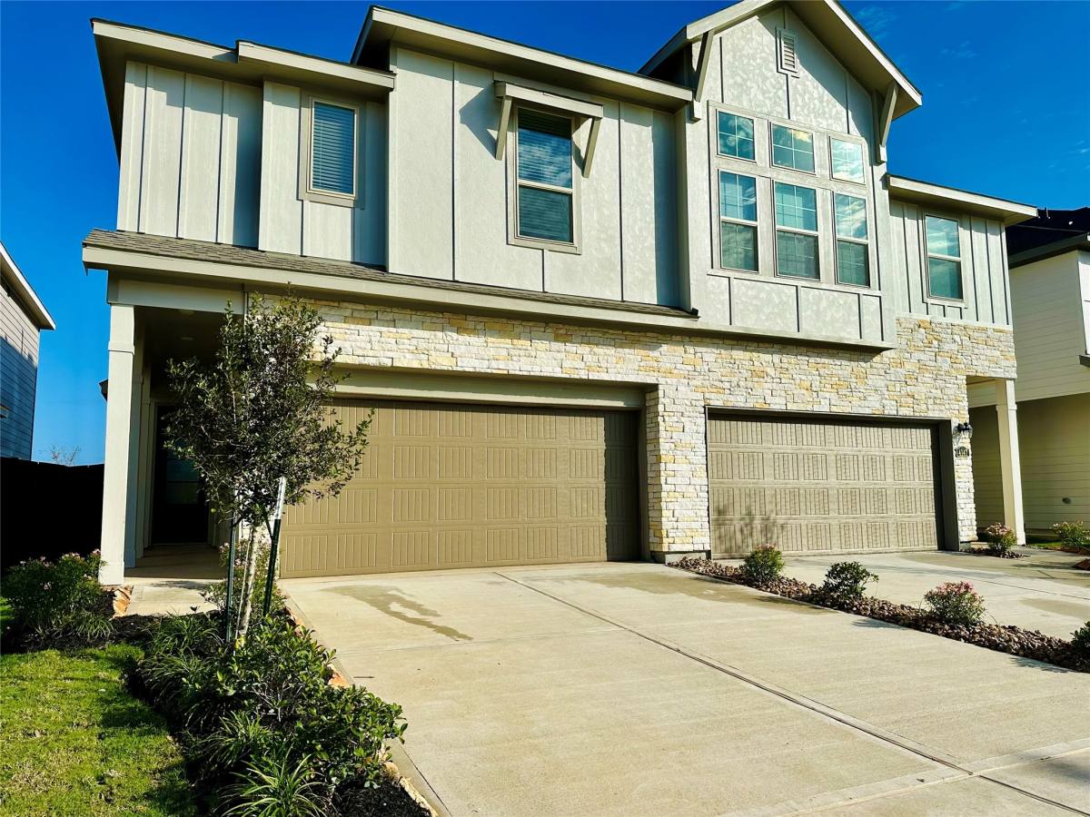 Apartment for rent at 4143 Champlain Way, Rosharon, TX 77583