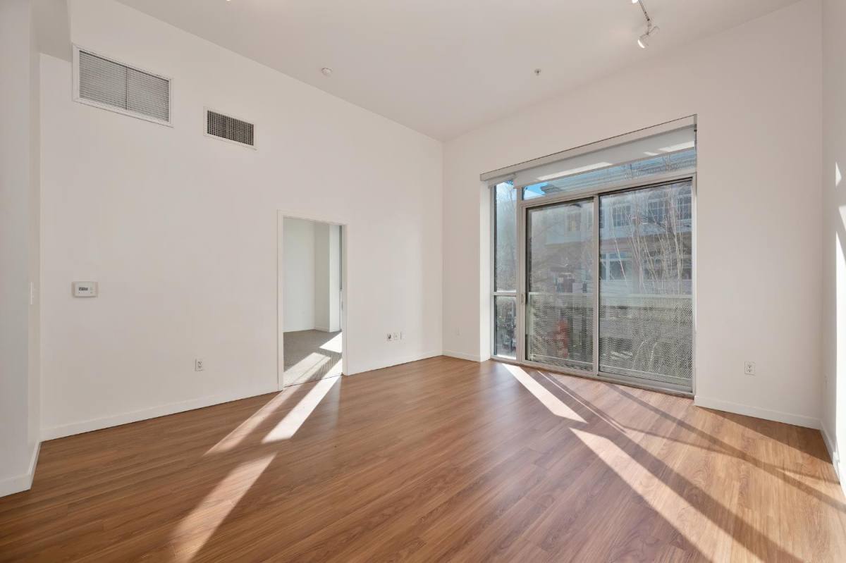 Apartment for rent at 1020 12th St #112, Sacramento, CA 95814