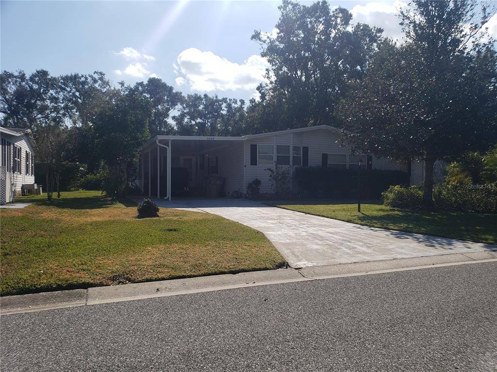 Apartment for rent at 5009 El Destino Dr, Leesburg, FL 34748