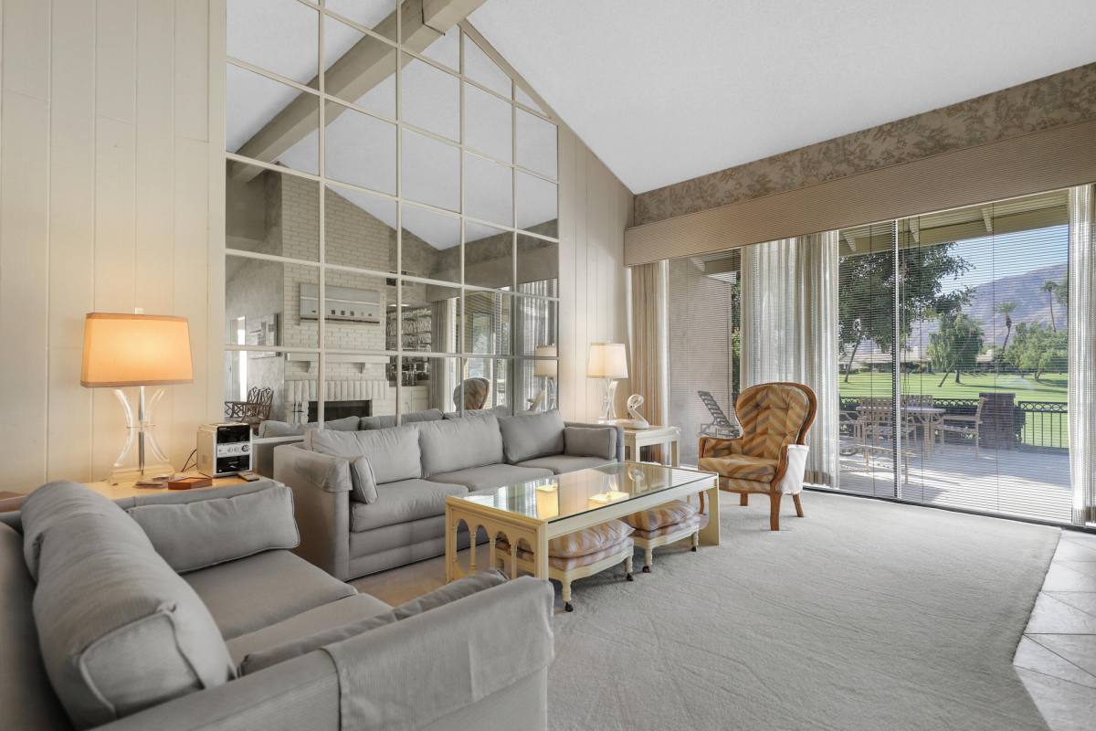 Apartment for rent at 175 Gran Via #175, Palm Desert, CA 92260