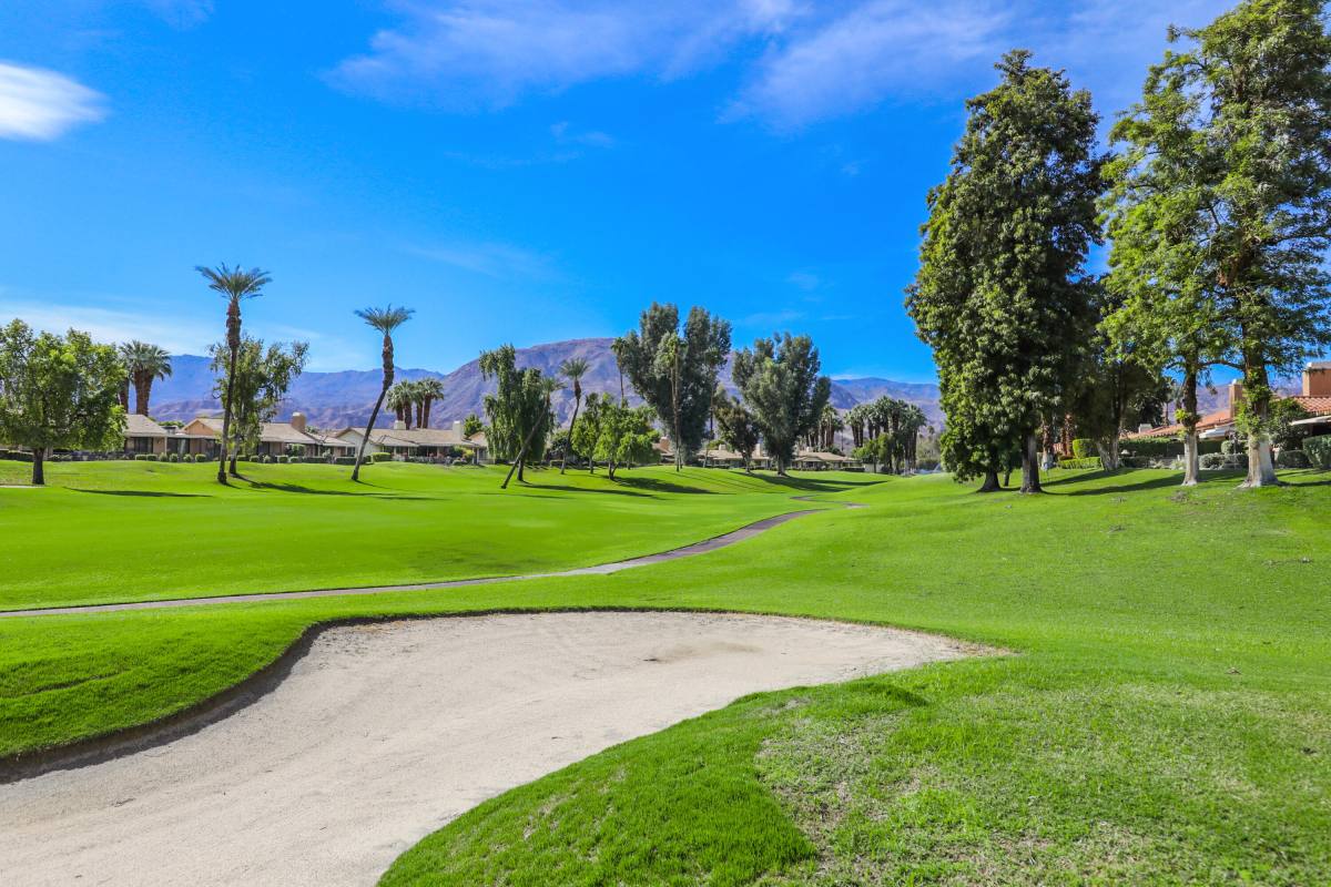Apartment for rent at 175 Gran Via #175, Palm Desert, CA 92260