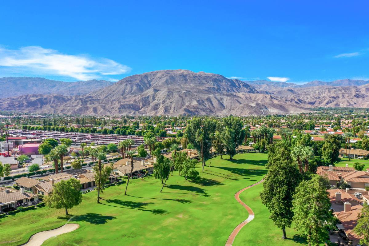 Apartment for rent at 175 Gran Via #175, Palm Desert, CA 92260