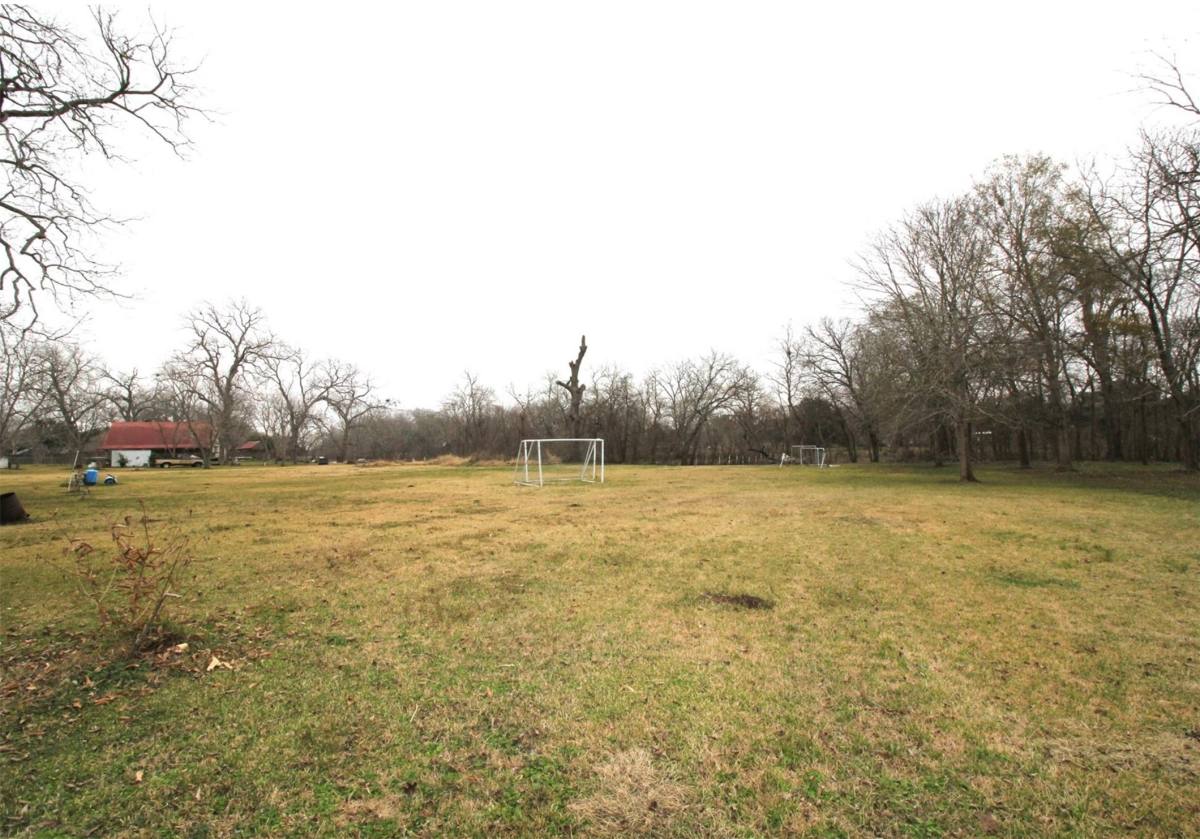 Apartment for rent at 1310 S Caney Trail Dr, Wharton, TX 77488