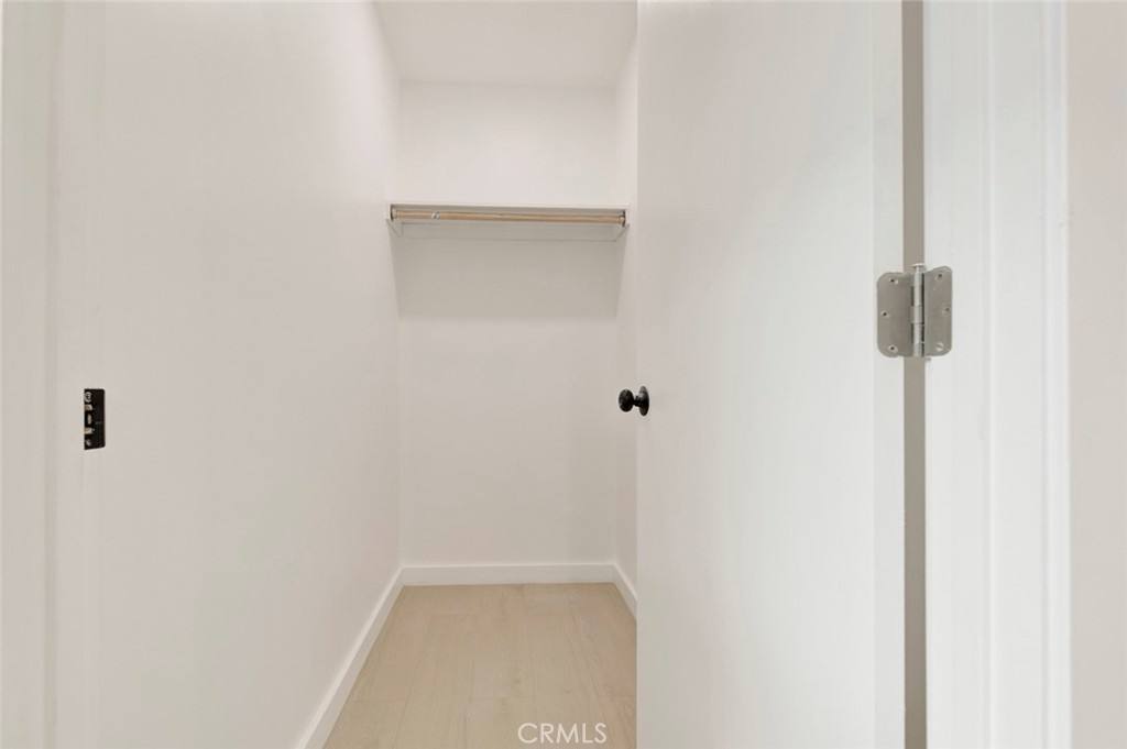 Apartment for rent at 5654 1 2 Cartwright Ave, North Hollywood, CA 91601