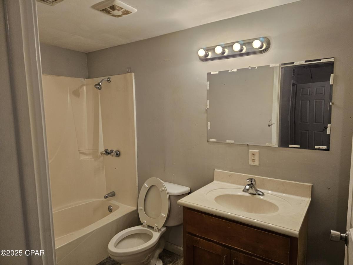Apartment for rent at 705 Satsuma Ave #705, Panama City, FL 32401