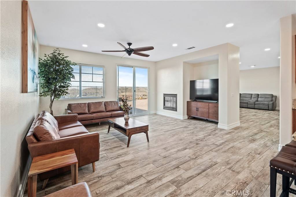 Apartment for rent at 2639 Chicory Lane, Palmdale, CA 93551