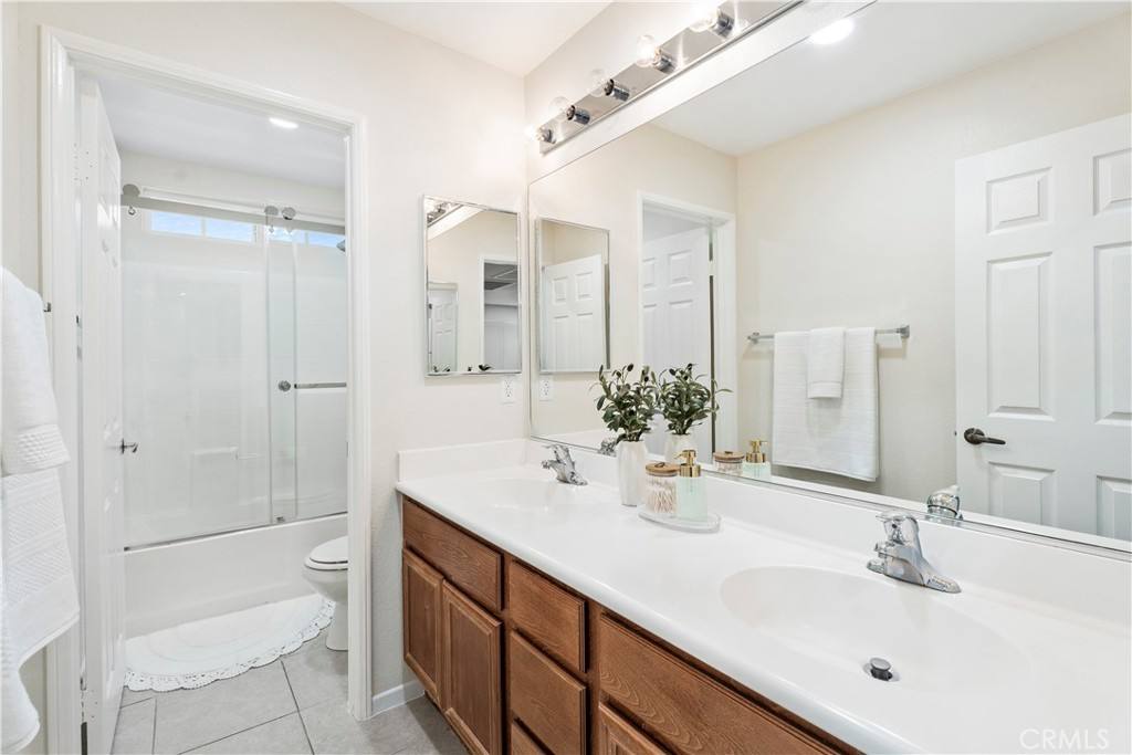 Apartment for rent at 2639 Chicory Lane, Palmdale, CA 93551