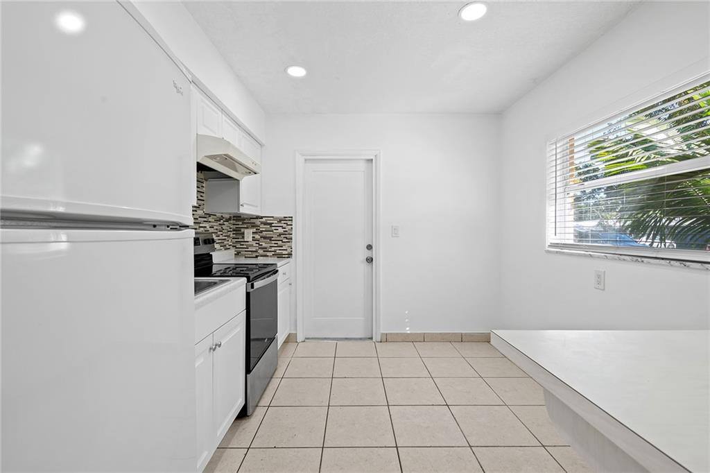 Townhouse for rent at 581 NW 17th Place #581, Fort Lauderdale, FL 33311