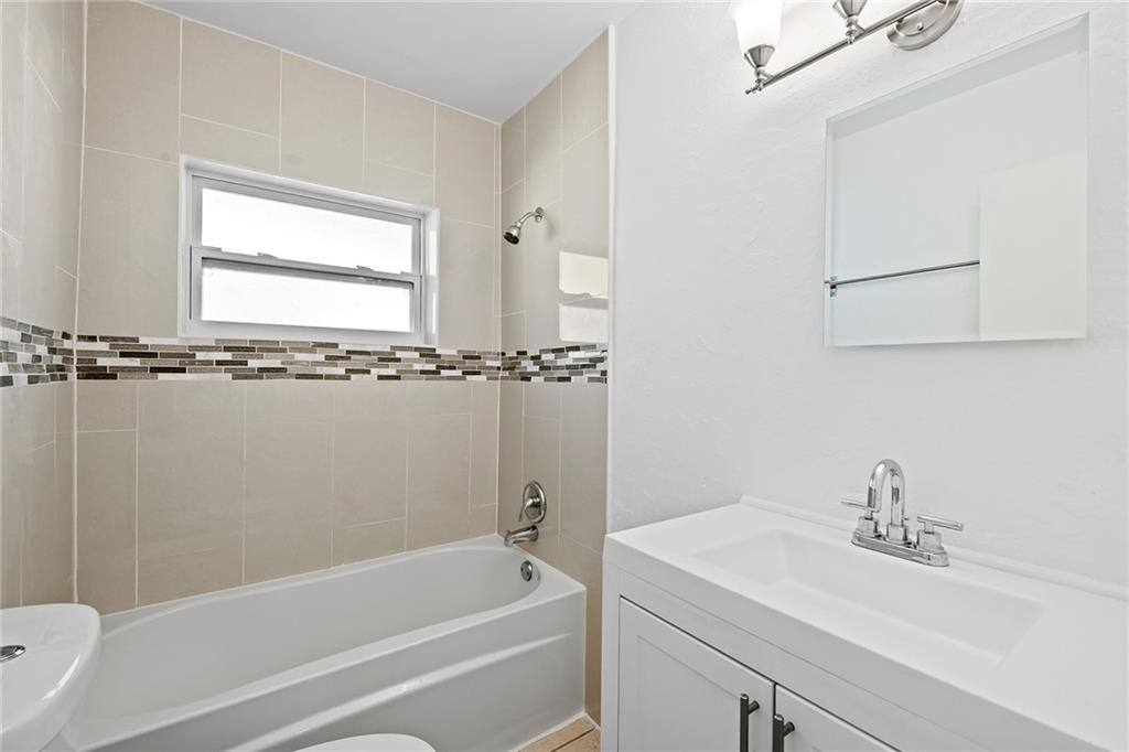 Townhouse for rent at 581 NW 17th Place #581, Fort Lauderdale, FL 33311