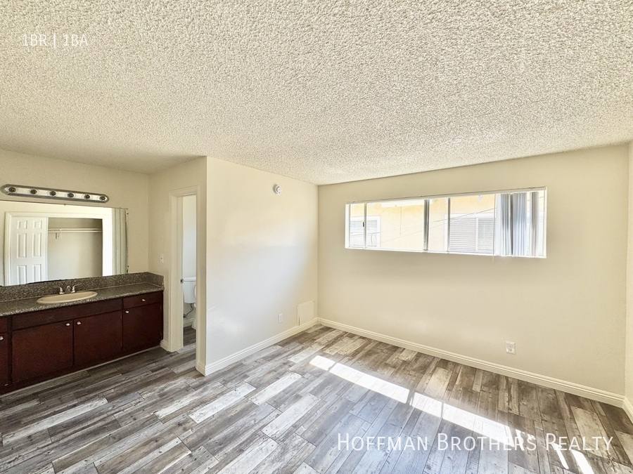 Apartment for rent at 20334 Saticoy St #37, Winnetka, CA 91306