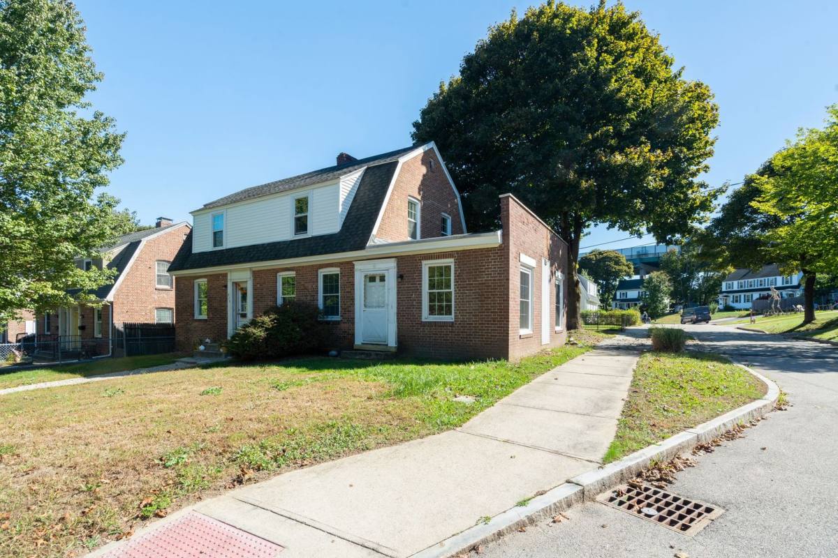 Apartment for rent at 80 Concord Way, Portsmouth, NH 03801