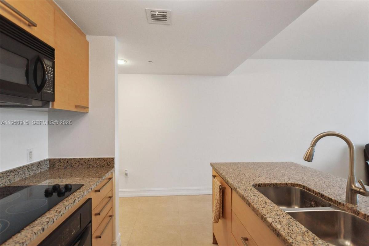 Apartment for rent at 1800 S Ocean Dr #809, Hallandale, FL 33009