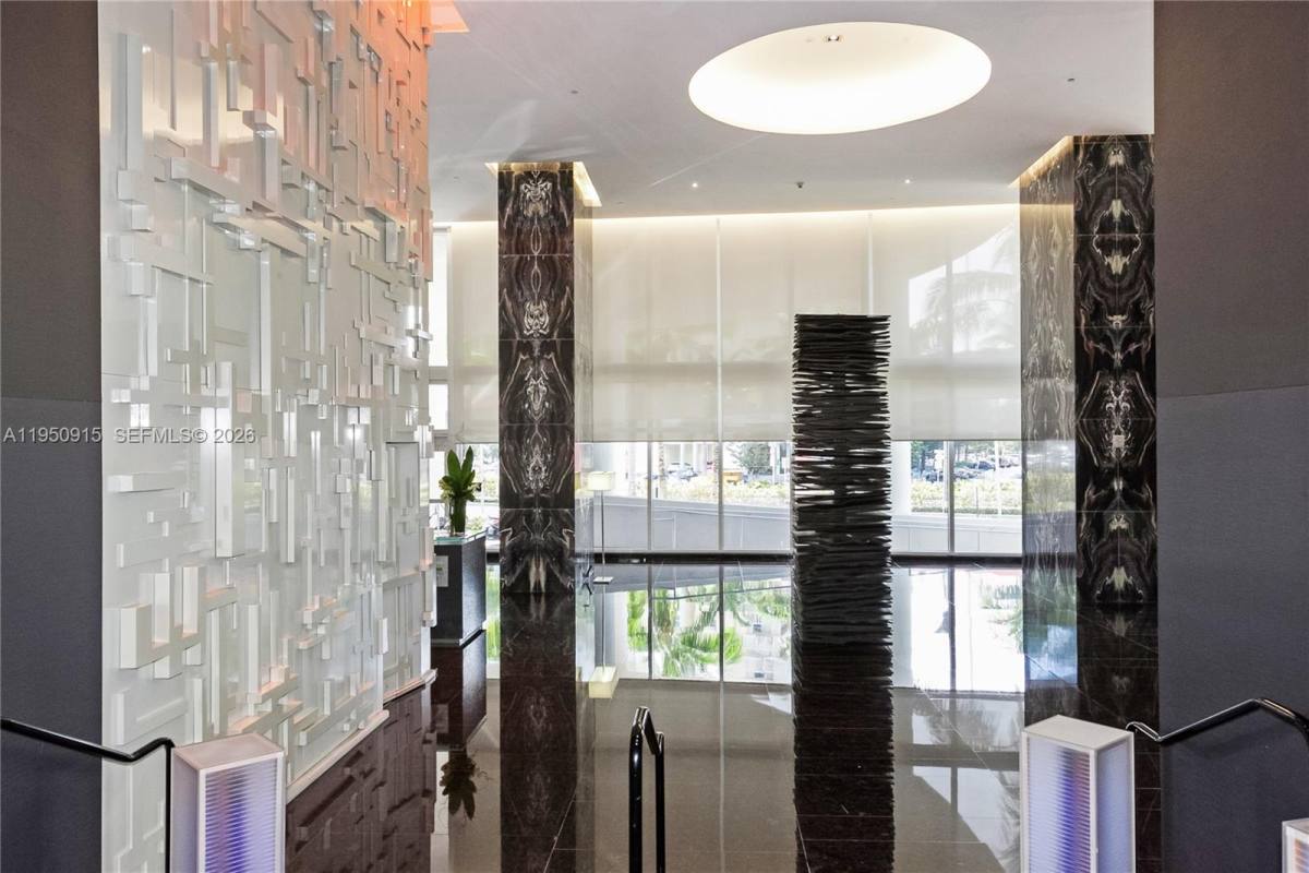 Apartment for rent at 1800 S Ocean Dr #809, Hallandale, FL 33009