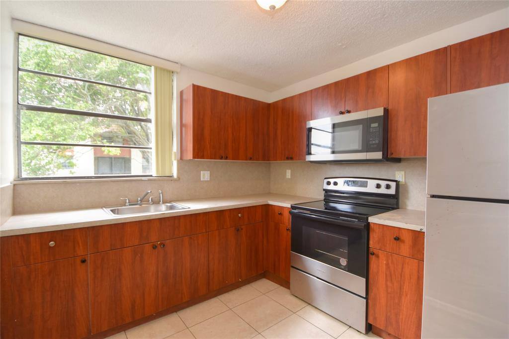 Condo for rent at 1790 NW 55th Ave #202, Fort Lauderdale, FL 33313