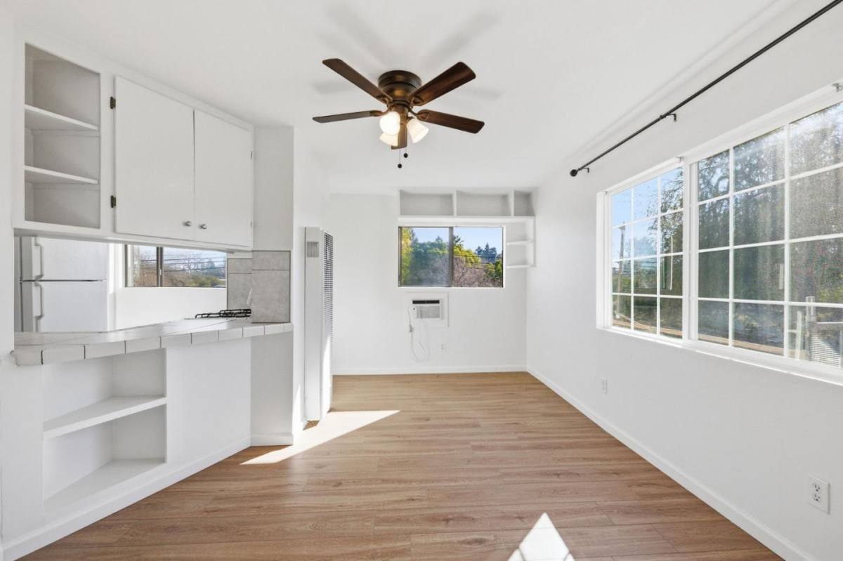 Condo for rent at 614 A Redwood Ave #614, Redwood City, CA 94061