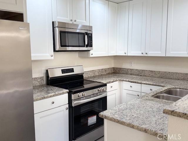 Apartment for rent at 45225 Sunset Lane #45225B9, Palm Desert, CA 92260