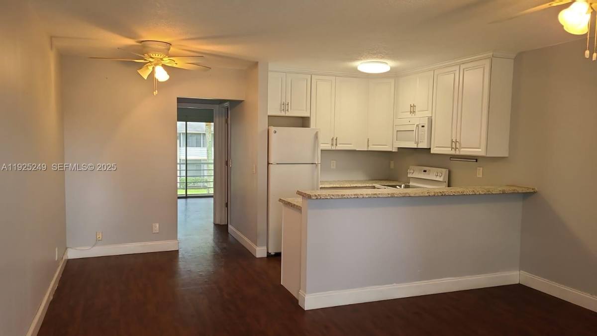 Apartment for rent at 47 Waltham B #47-47, West Palm Beach, FL 33417