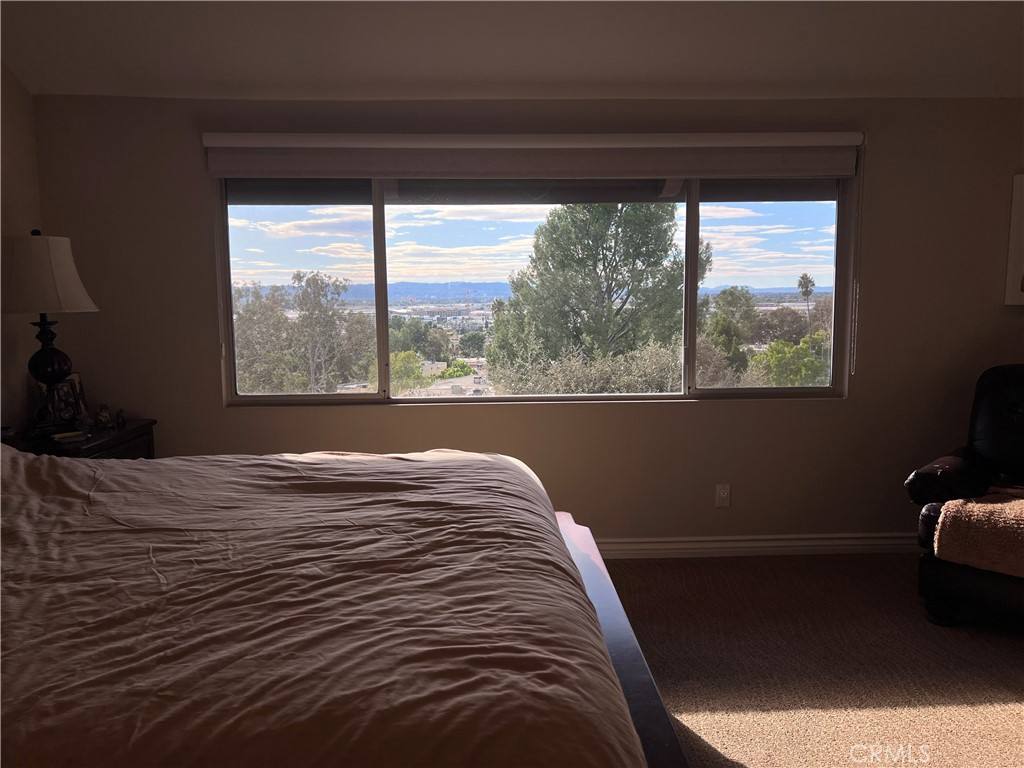 Apartment for rent at 7767 Via Rosa Maria, Burbank, CA 91504